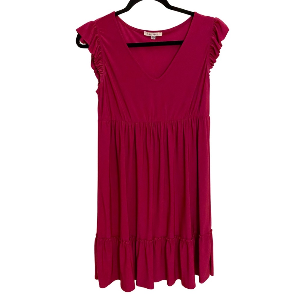 Short, comfortable and cute dress by Tash and Sophie